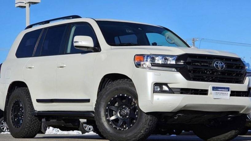 TOYOTA LAND CRUISER 2016 JTMCY7AJ4G4042924 image